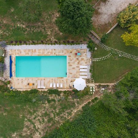 Agriturismo La Barca Nel Bosco Rosciano  Bagian luar foto