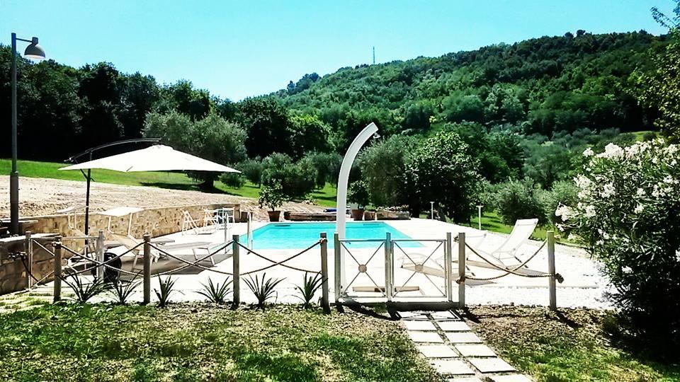 Agriturismo La Barca Nel Bosco Rosciano  Bagian luar foto