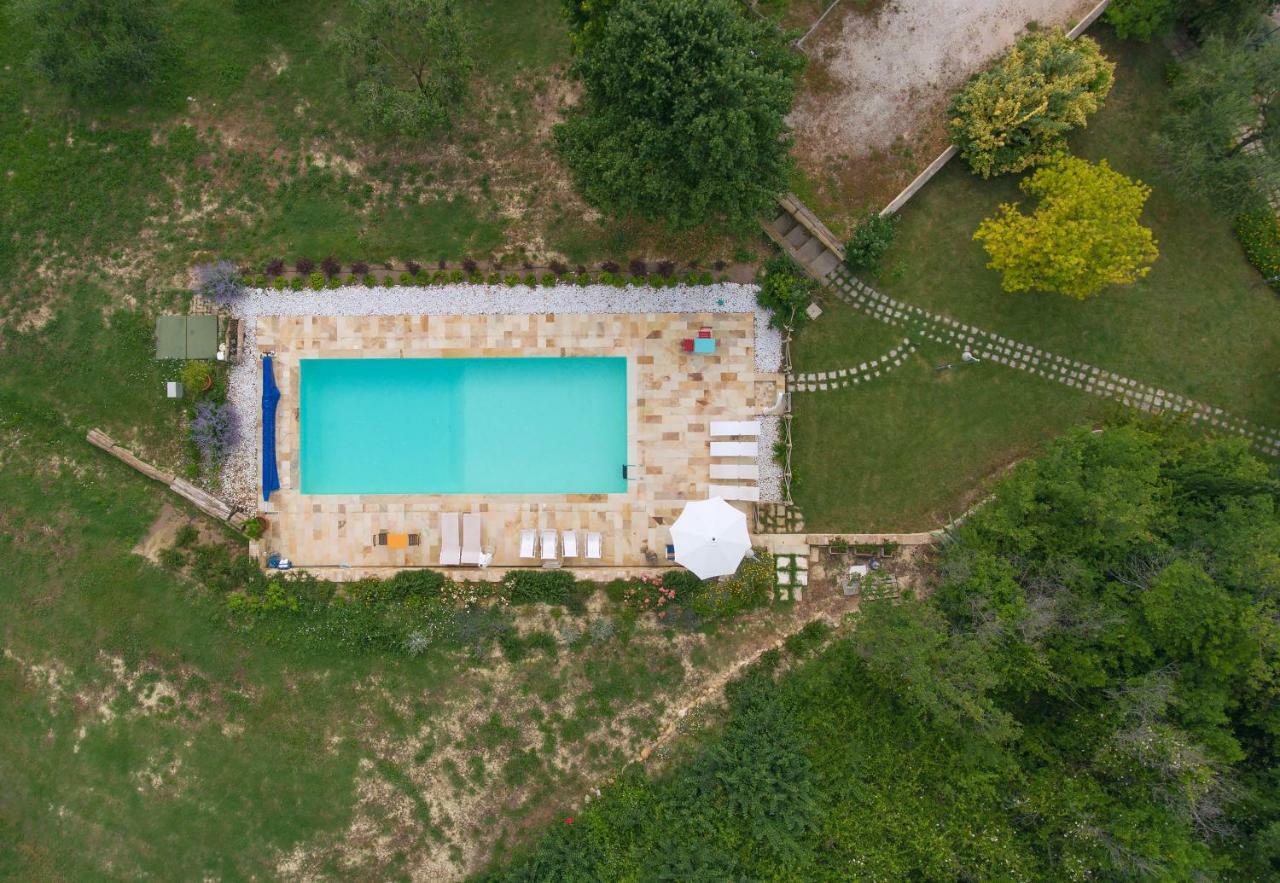 Agriturismo La Barca Nel Bosco Rosciano  Bagian luar foto