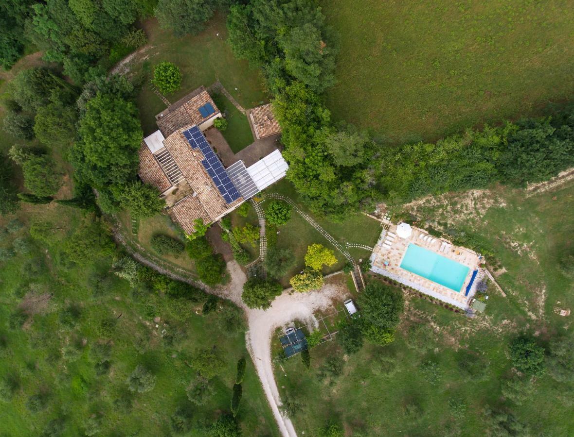 Agriturismo La Barca Nel Bosco Rosciano  Bagian luar foto